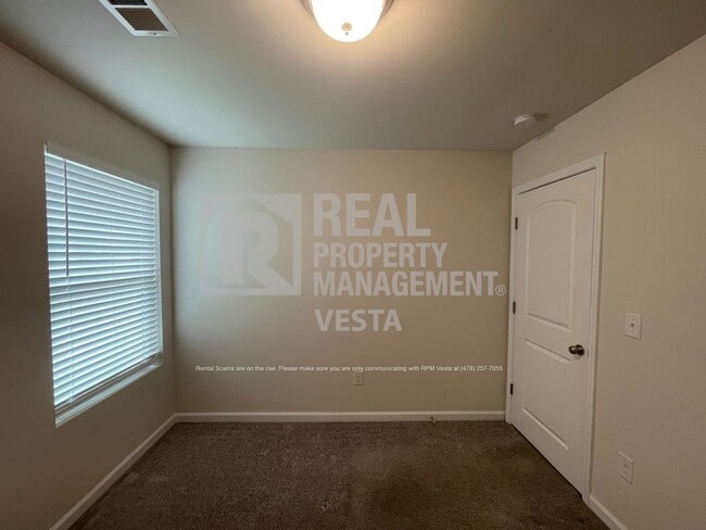 Building Photo - New Four Bedroom House in a Great Neighbor...