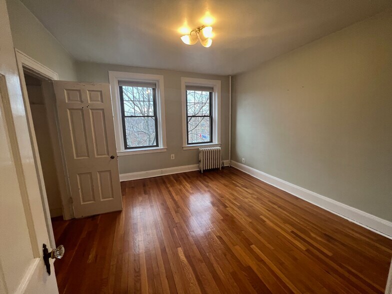 Building Photo - 10 Jamaicaway