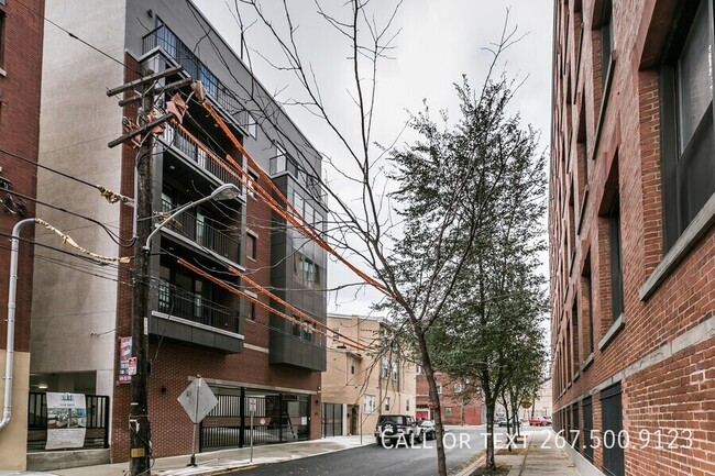 Building Photo - Absolutely Gorgeous  Newly Built Apartment...