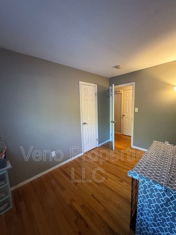 Building Photo - 13 Orenda Spring Dr