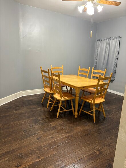 Building Photo - 516 Cato St