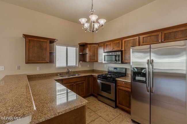 Building Photo - 5505 Ignacio Frias Dr