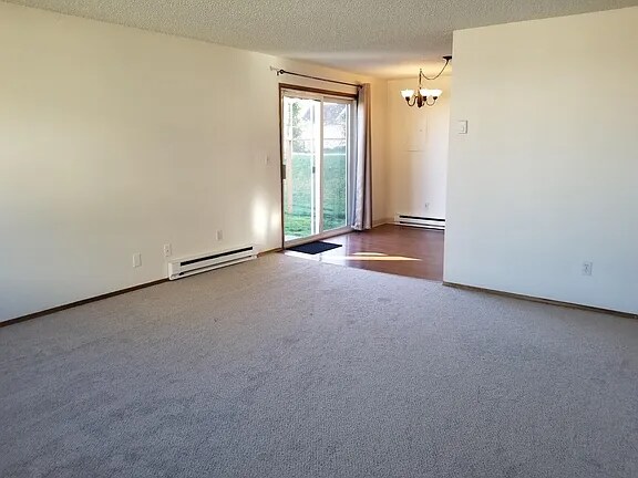 Building Photo - 4943 N Frace Ave
