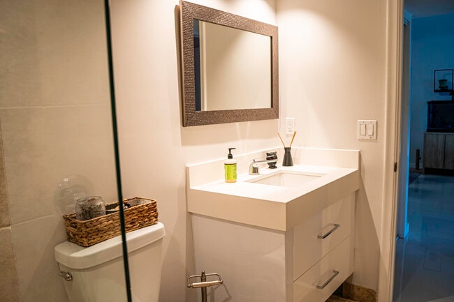 Building Photo - 55 SE 14th St