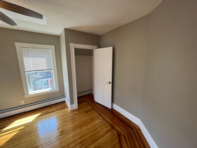 Building Photo - 2 Gilson Ter