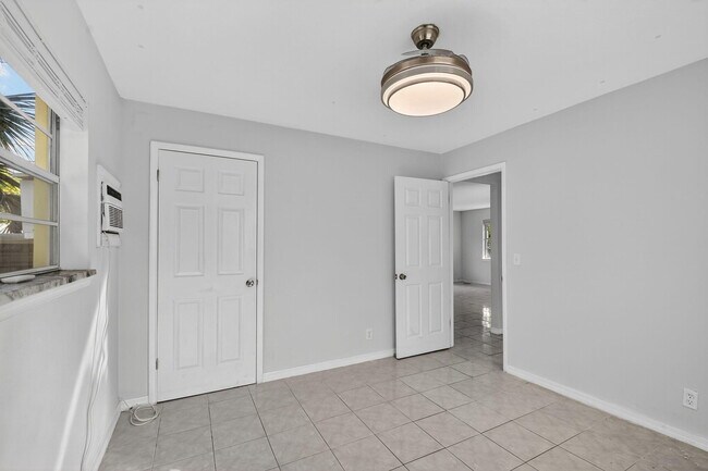 Building Photo - 216 Ocean Breeze