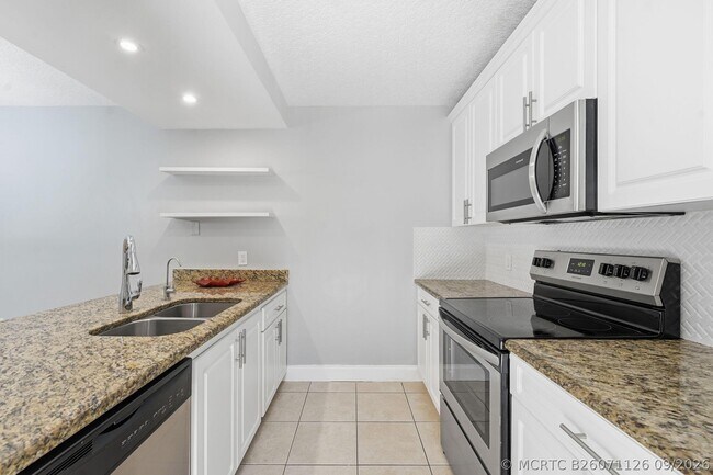 Building Photo - 236 Charter Way