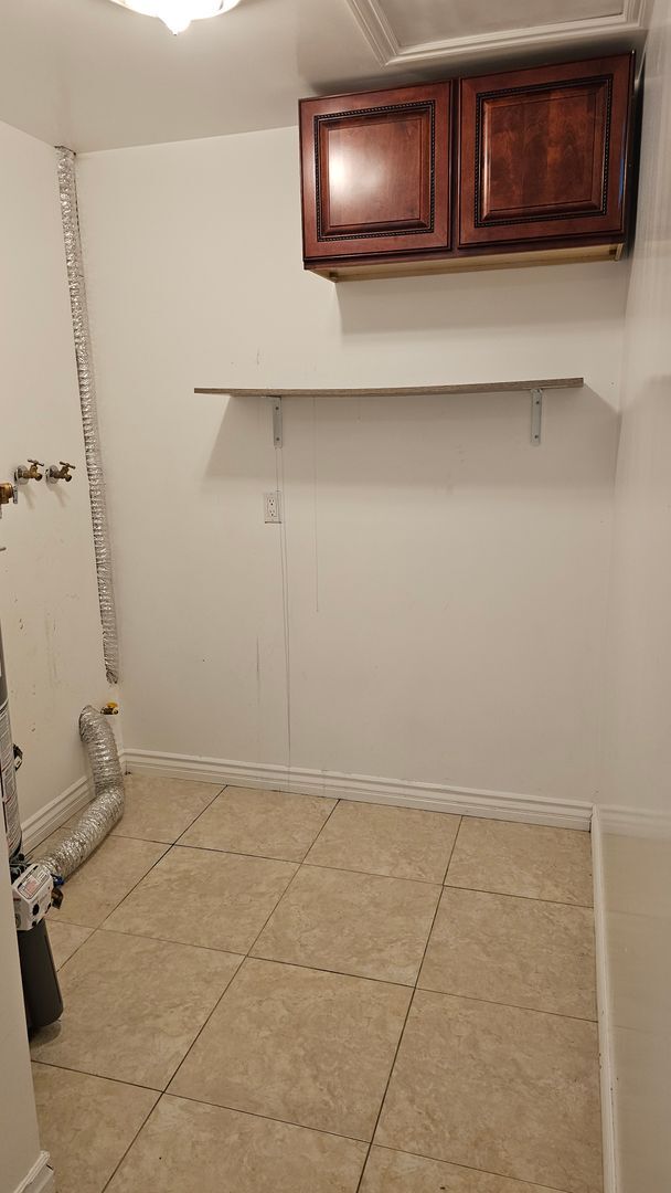 Building Photo - Mid Century Modern - 4 Bedroom Carlton Terrace Pool Home