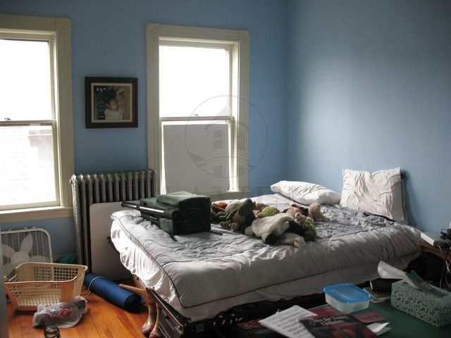 Building Photo - 301 Highland Ave