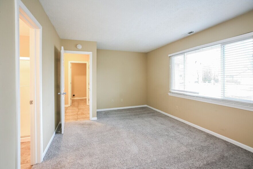 Building Photo - 1451 Rebecca Ln