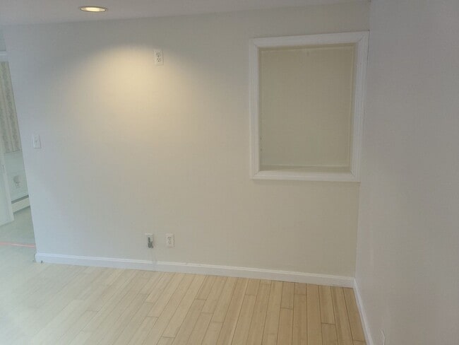 Building Photo - 5 Dupaw Gould Rd