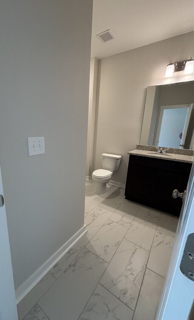 Building Photo - "Charming 3-Bedroom Home in Panama City – Spacious 1,549 Sq. Ft. with 2 Full Baths!"