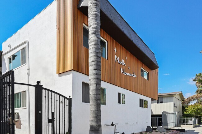 Building Photo - 111 N Normandie Ave