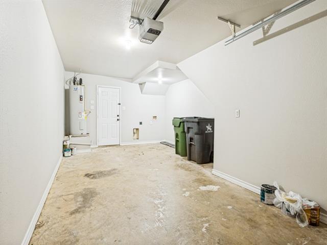 Building Photo - 120 E Nemo St