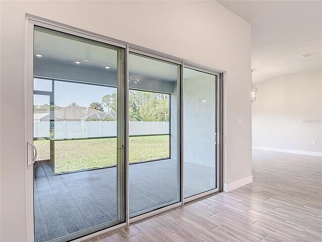 Building Photo - 60 Ballenger Ln