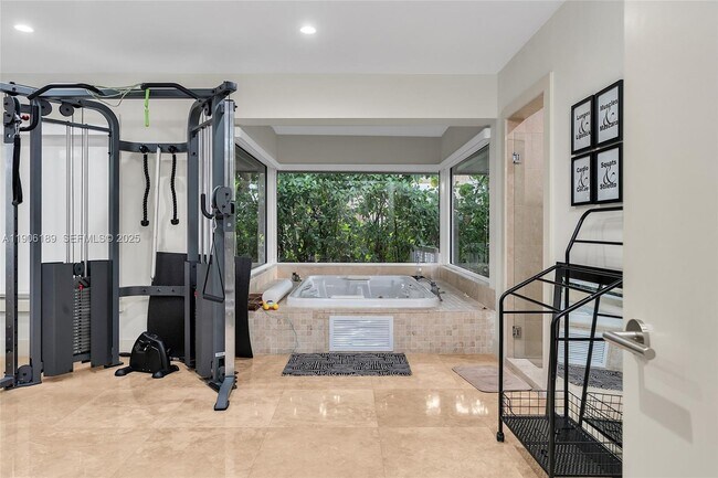 Building Photo - 415 Rovino Ave