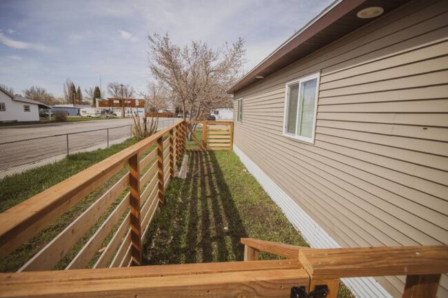 Building Photo - 104 Northside Dr