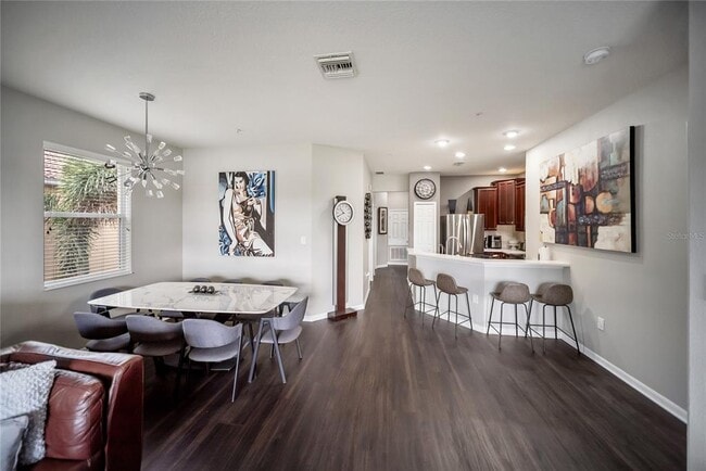 Building Photo - 3760 Parkridge Cir