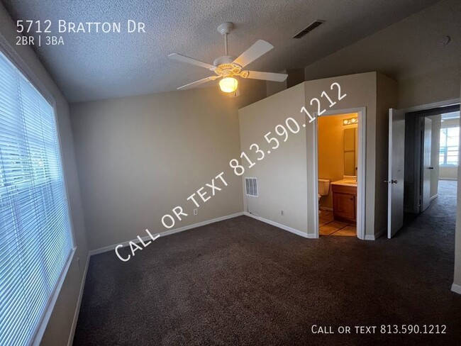 Building Photo - Great Temple Terrace Townhome