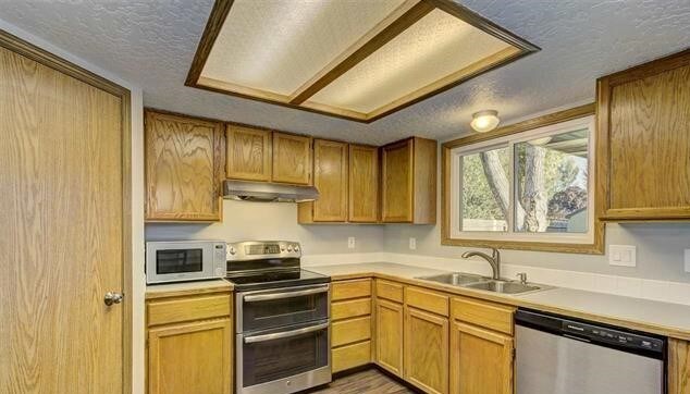 Building Photo - 5656 S Onaga Pl