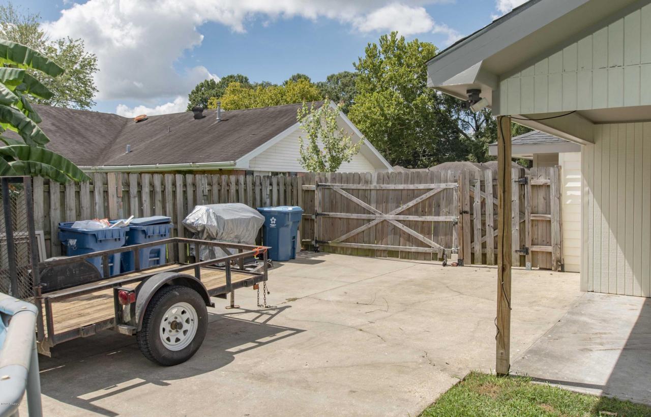 Backyard - 210 N William Dr