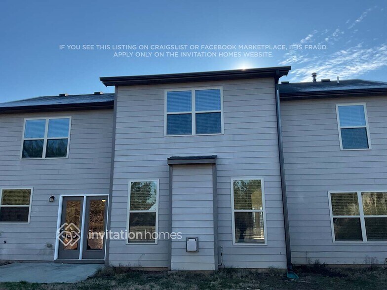 Building Photo - 1646 Rolling View Way SE