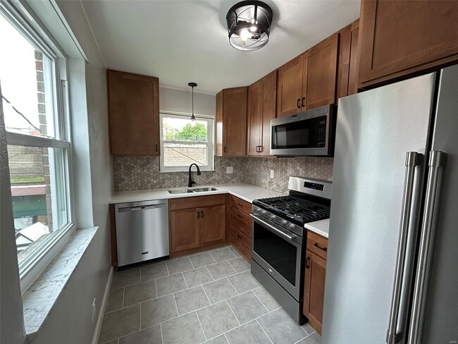 Building Photo - 10939 Brookings Dr