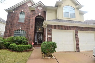 Building Photo - Amesbury Lane, Sugar Land, TX 77478 - 4 BR 2.5 BA single-family home