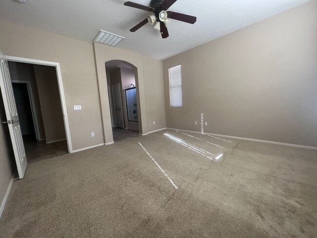 Building Photo - 14551 W Laurel Ln