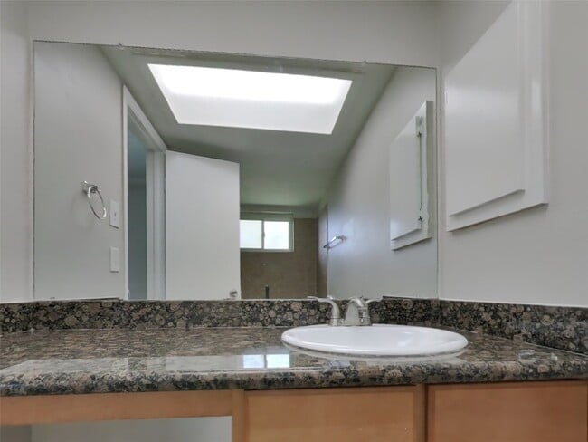 Building Photo - 8510 Sorrel Dr