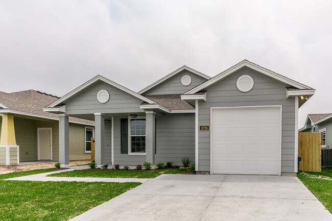Building Photo - 3726 Ahuja-  3/bedroom 2/bath $2100/month