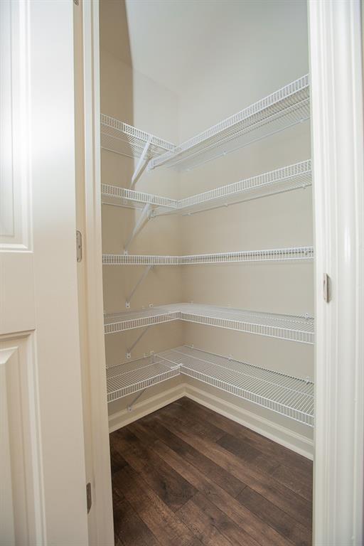 Building Photo - 370 Turtle Creek Dr