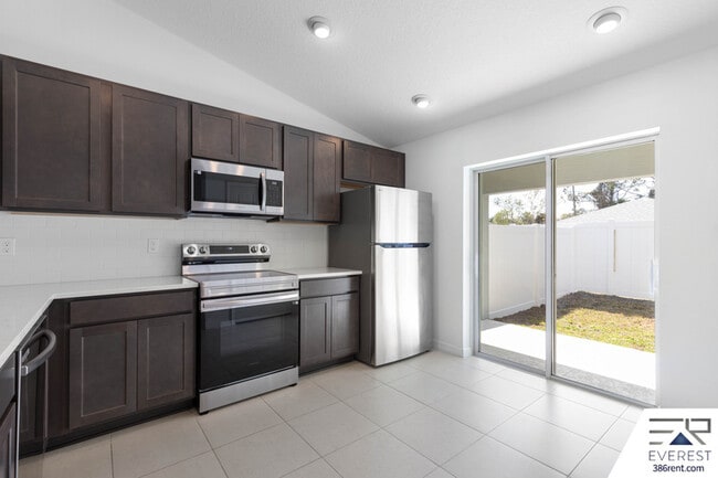 Building Photo - 6 Unison Ct