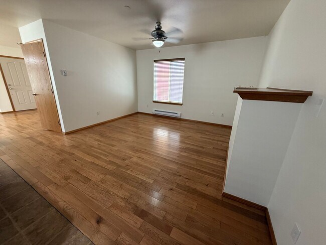 Building Photo - 1838 Bobs Hollow Ln