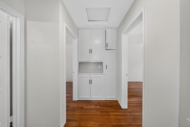 Building Photo - 3628 Highland Ave