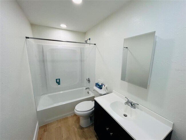 Building Photo - 553683 US-1