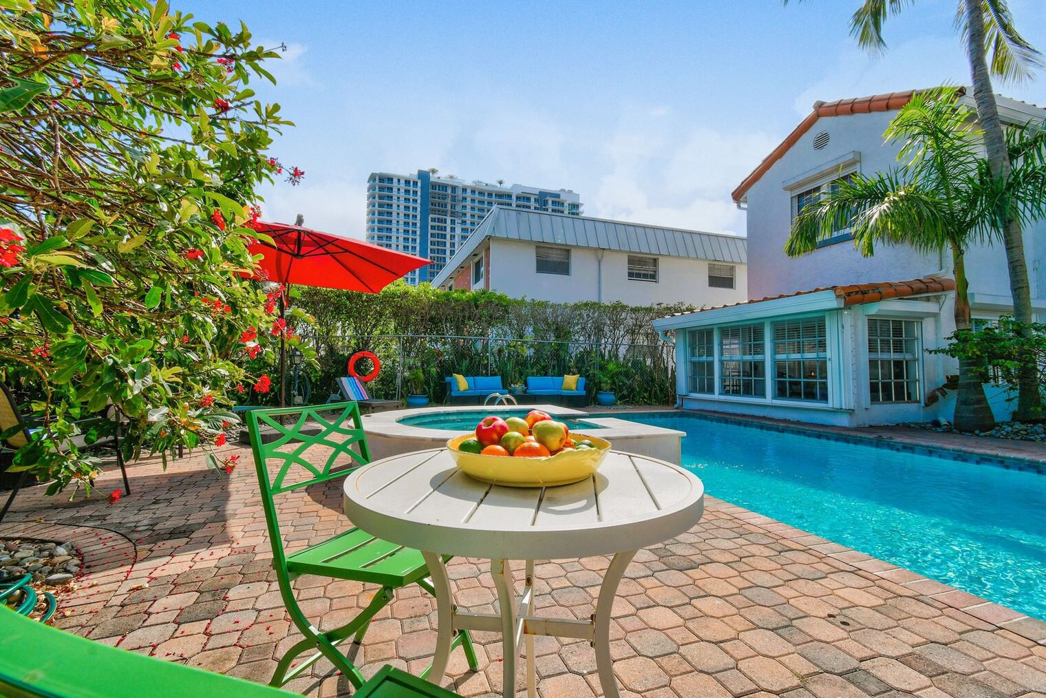 Building Photo - 414 Lake Shore Dr