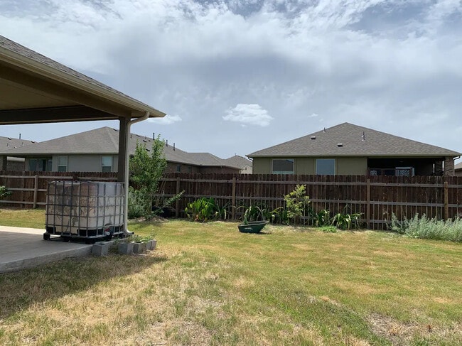 Biggest Backyard in the Subdivision by Lake - 18412 Anicio Gallo Dr