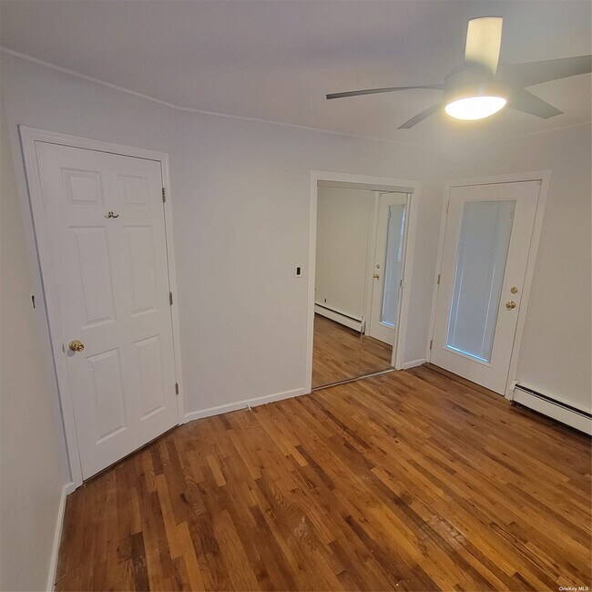 Building Photo - 619 Willis St