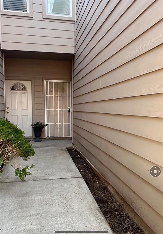 Building Photo - 12121 Dashwood Dr