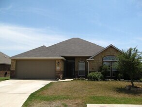 Building Photo - 4 BEDROOM, BELTON ISD, COMMUNITY POOL