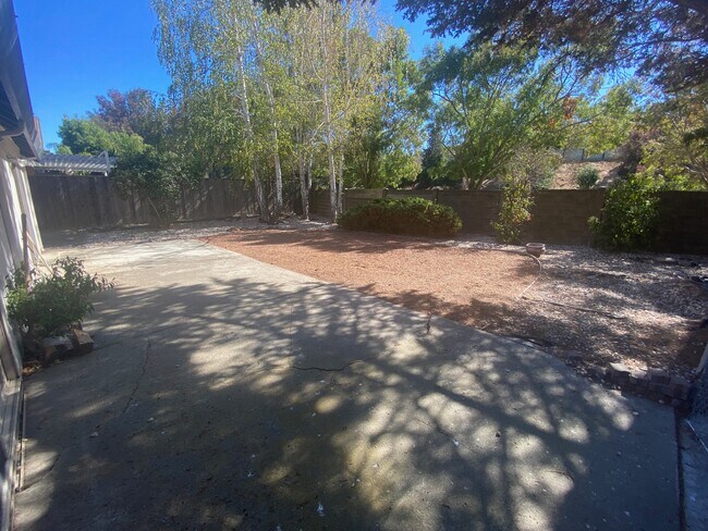 Building Photo - 4932 Buckboard Way