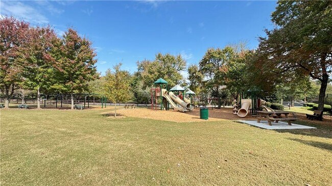 Building Photo - 7195 Devonhall Way