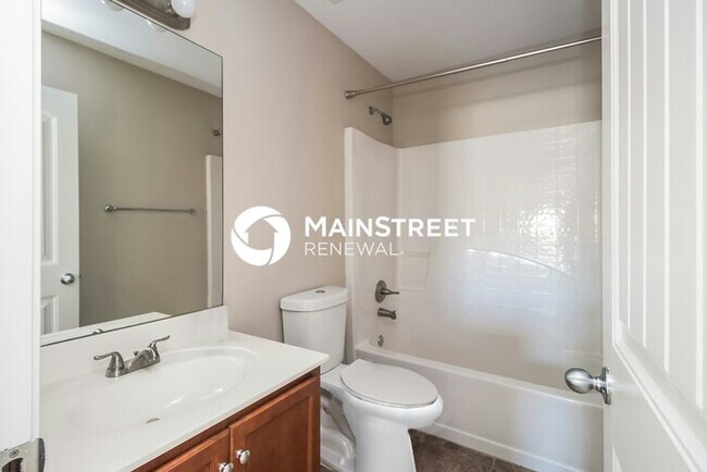 Building Photo - 4 Bedroom Pet-Friendly Home in Odenville, AL with Main Street Renewal