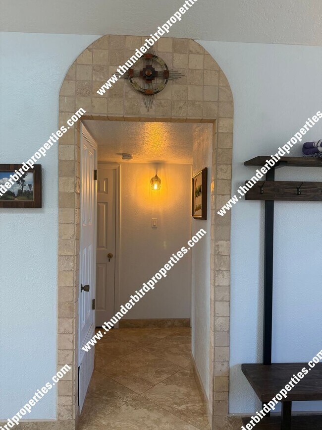 Building Photo - 65 Pheasant Hill Dr NE