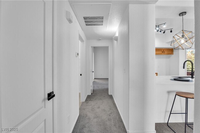 Building Photo - 7709 Himalayas Ave