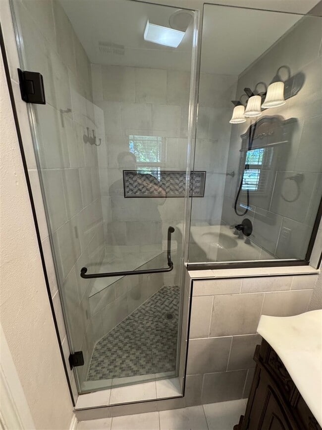 Building Photo - 141 Foxfire Rd