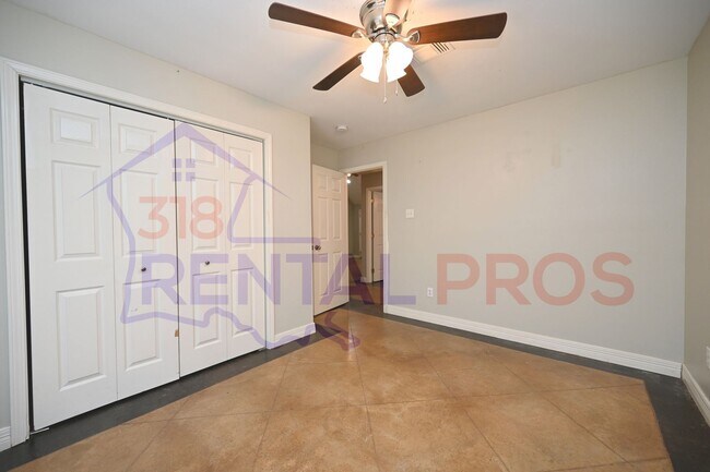 Building Photo - 1202 McQuay Dr