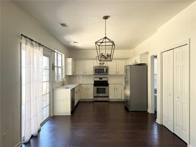 Building Photo - 527 Mullein Trace