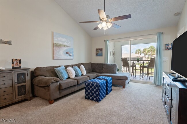 Building Photo - 1005 SE 40th St